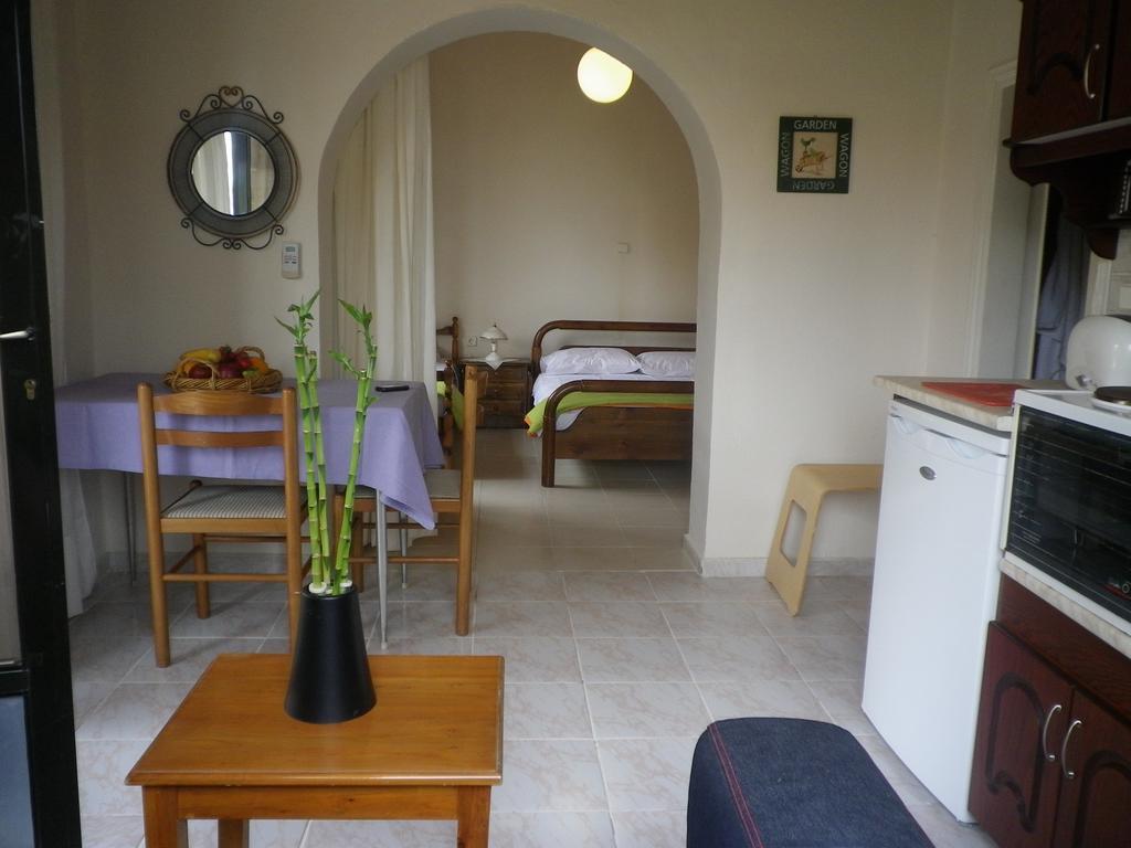 Spiridoula Apartments Agios Stefanos Avliotes  Exteriör bild